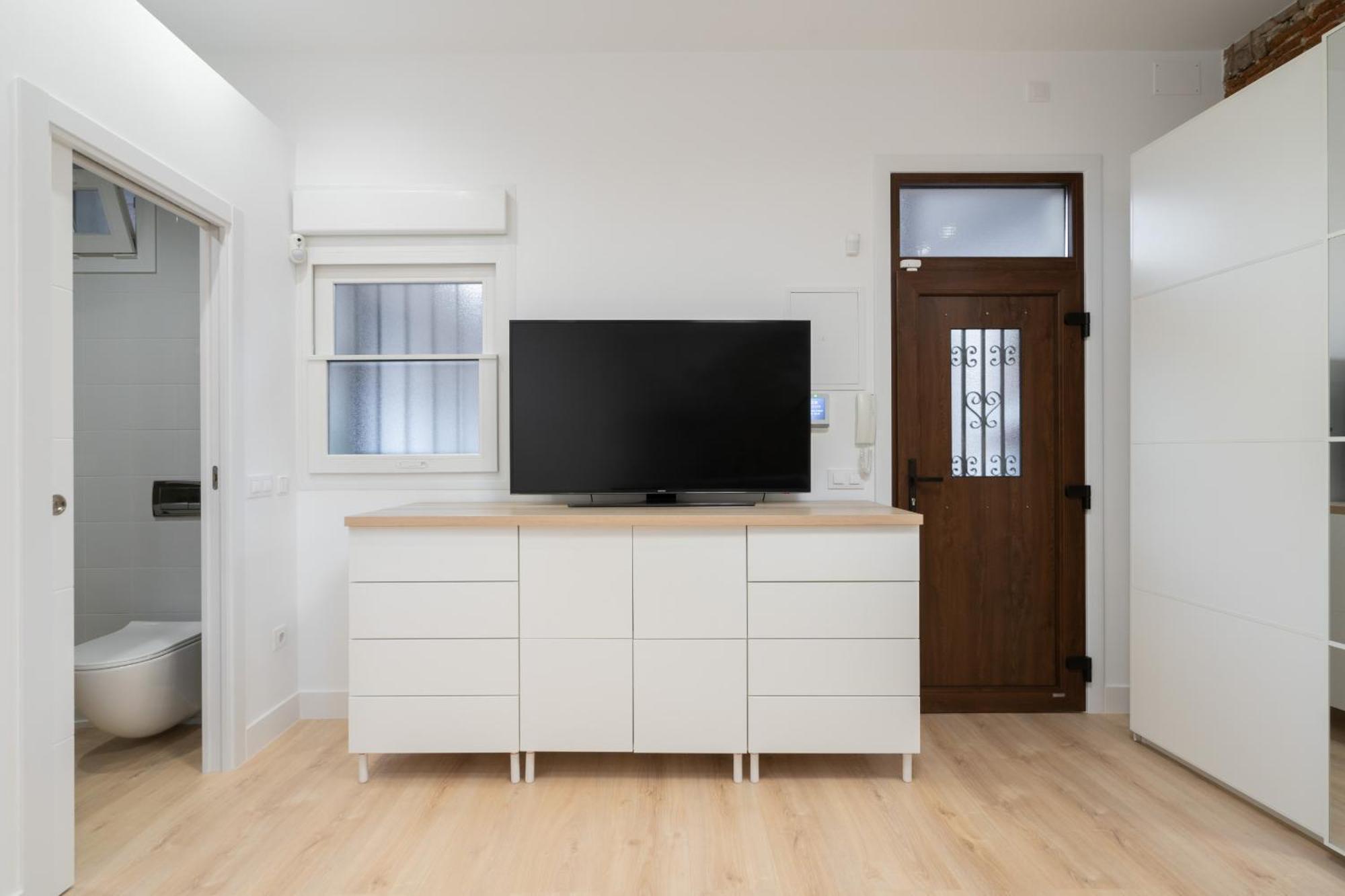 Loft Para 4 Personas En Cuatro Caminos Alquiler Temporal Madrid Exterior photo